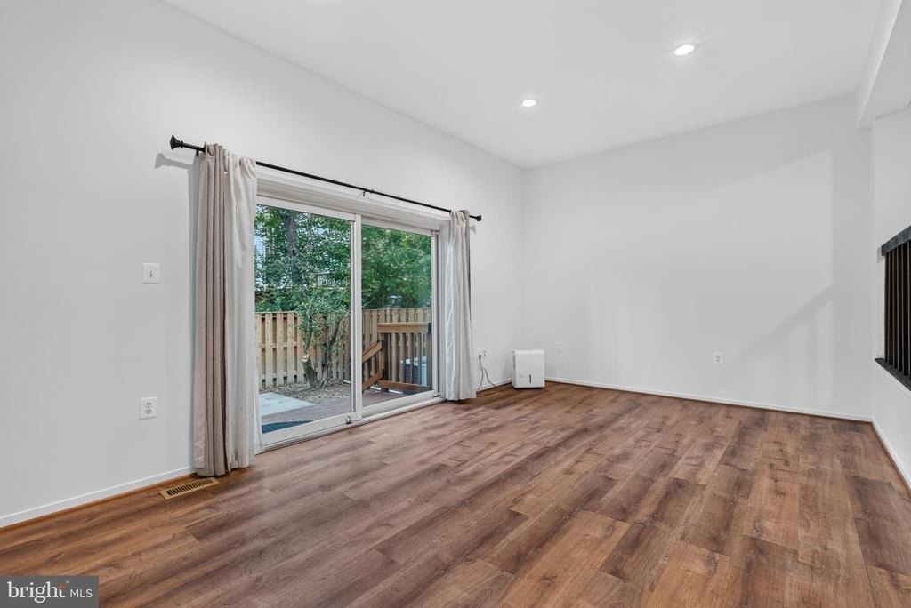 2952 Jermantown Road - Photo 10