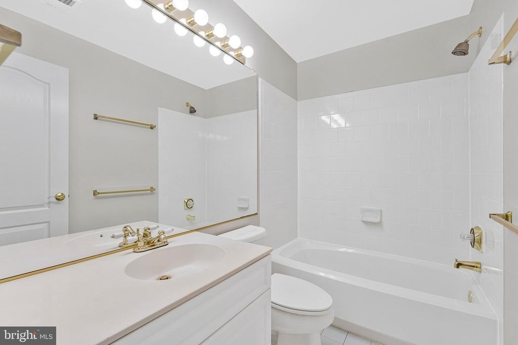 9546 Lagersfield Circle - Photo 15