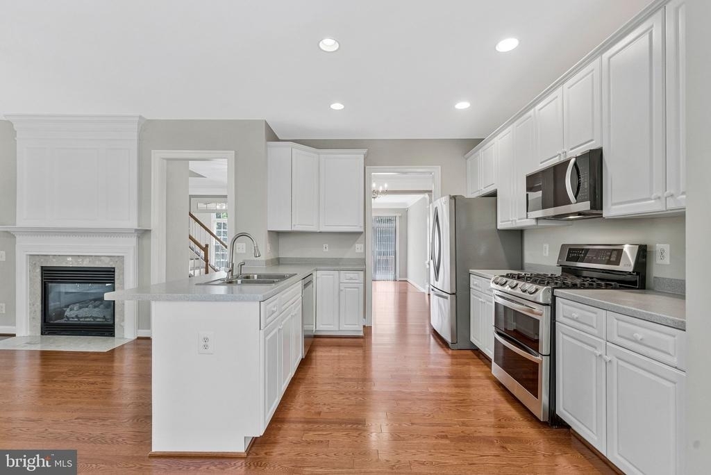 9546 Lagersfield Circle - Photo 7