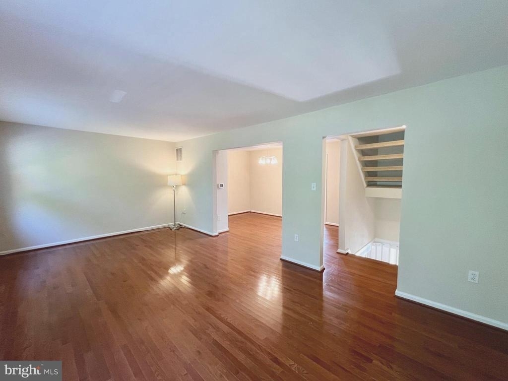 8124 Larkin Lane - Photo 3