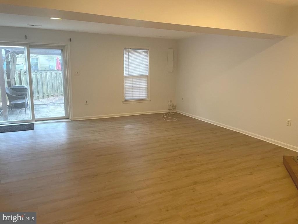 5405 New London Park Drive - Photo 5