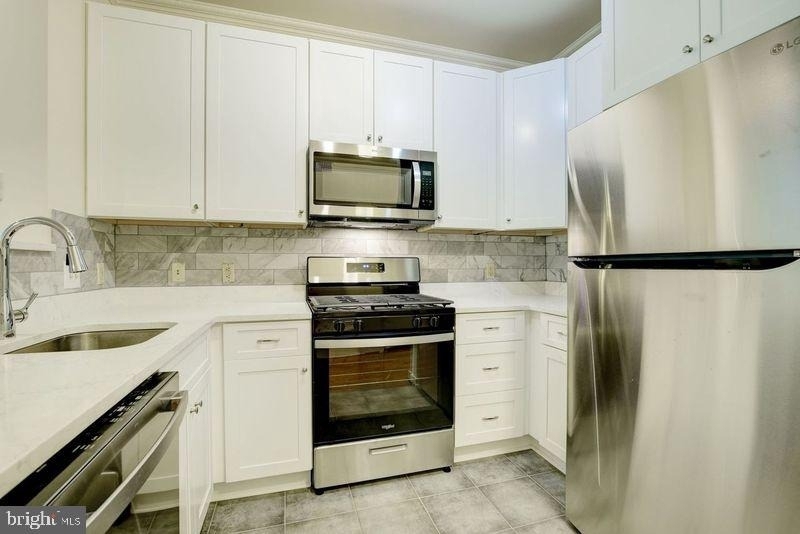 1645 International Drive - Photo 1