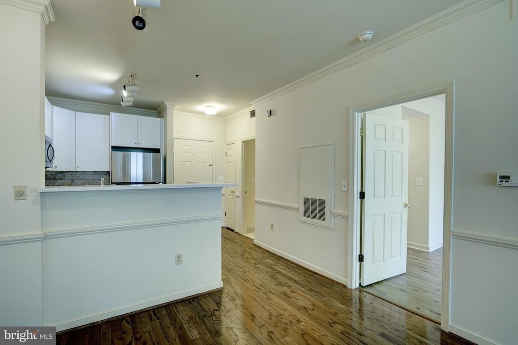 1645 International Drive - Photo 7