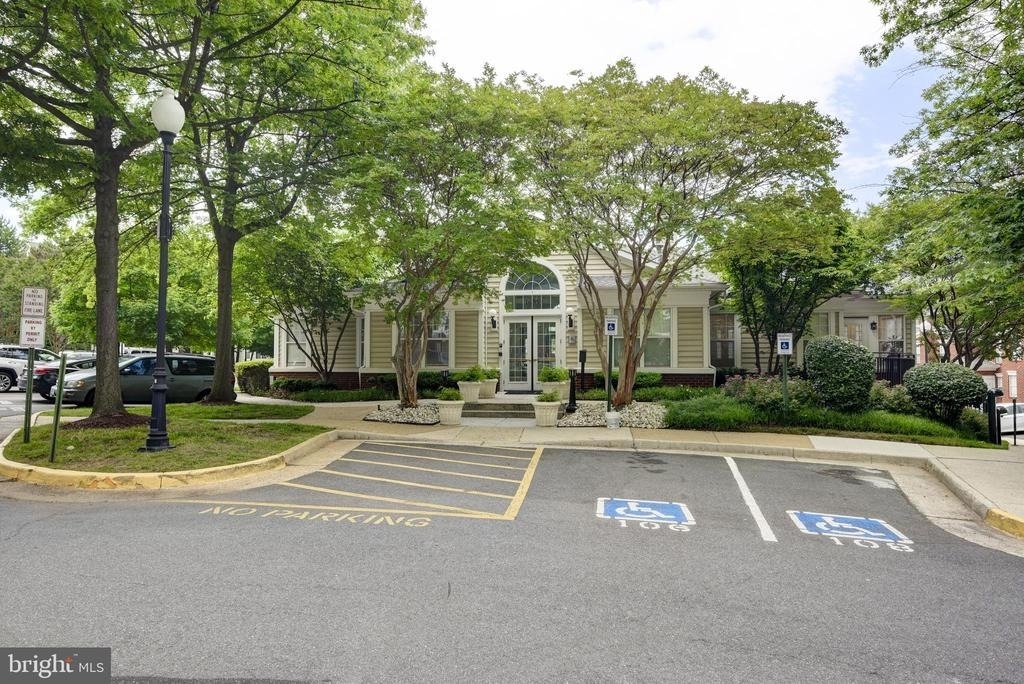 1645 International Drive - Photo 20