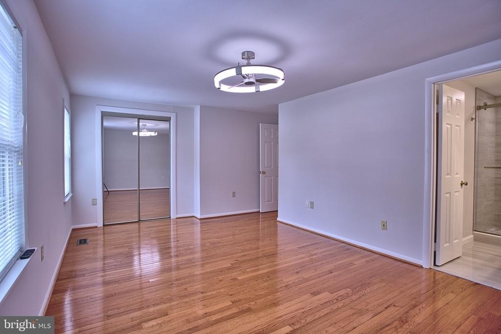6009 Heathwick Court - Photo 10