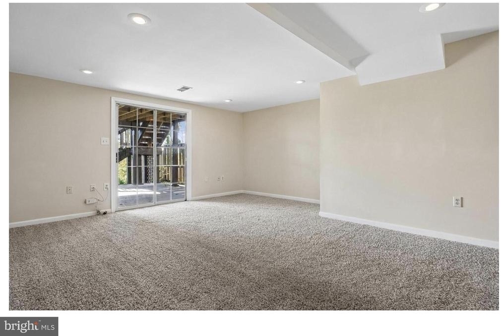 14033 Betsy Ross Lane - Photo 21