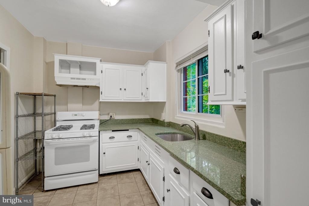 3200 Martha Custis Drive - Photo 6