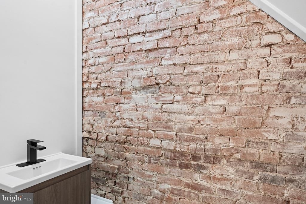 5611 Stewart Street - Photo 8