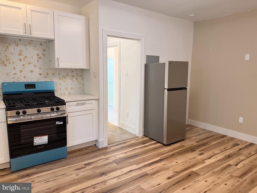 6653 Blakemore Street - Photo 2