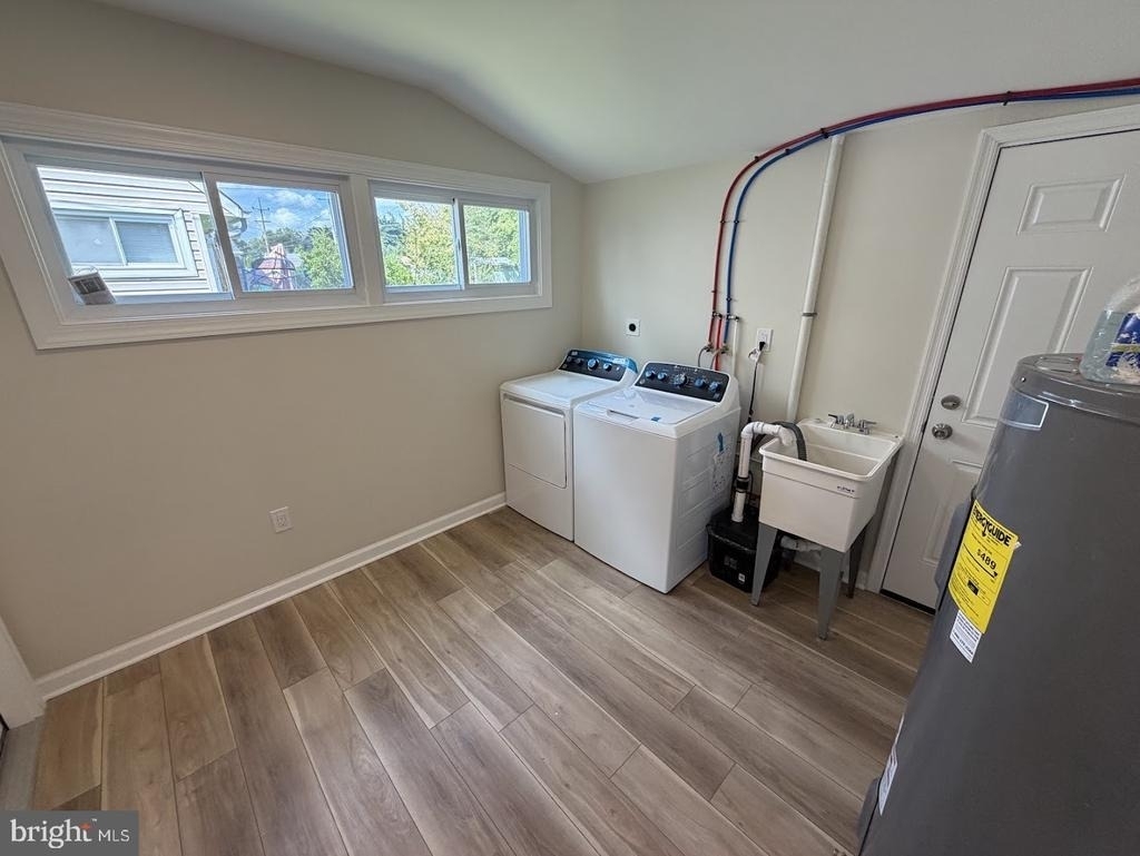 194 Kenwood Drive S - Photo 4