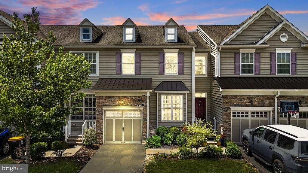 97 Autumn Lane - Photo 0