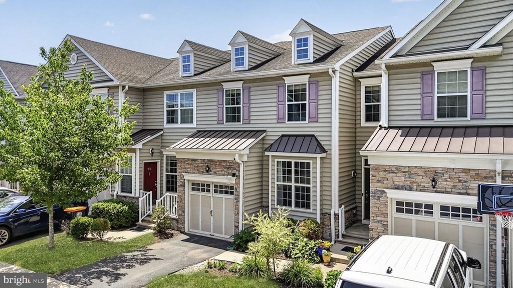 97 Autumn Lane - Photo 1