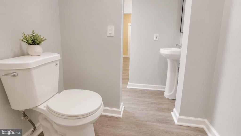 292 Spring Street - Photo 12