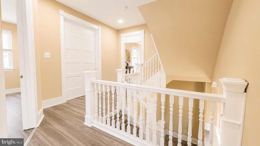292 Spring Street - Photo 20