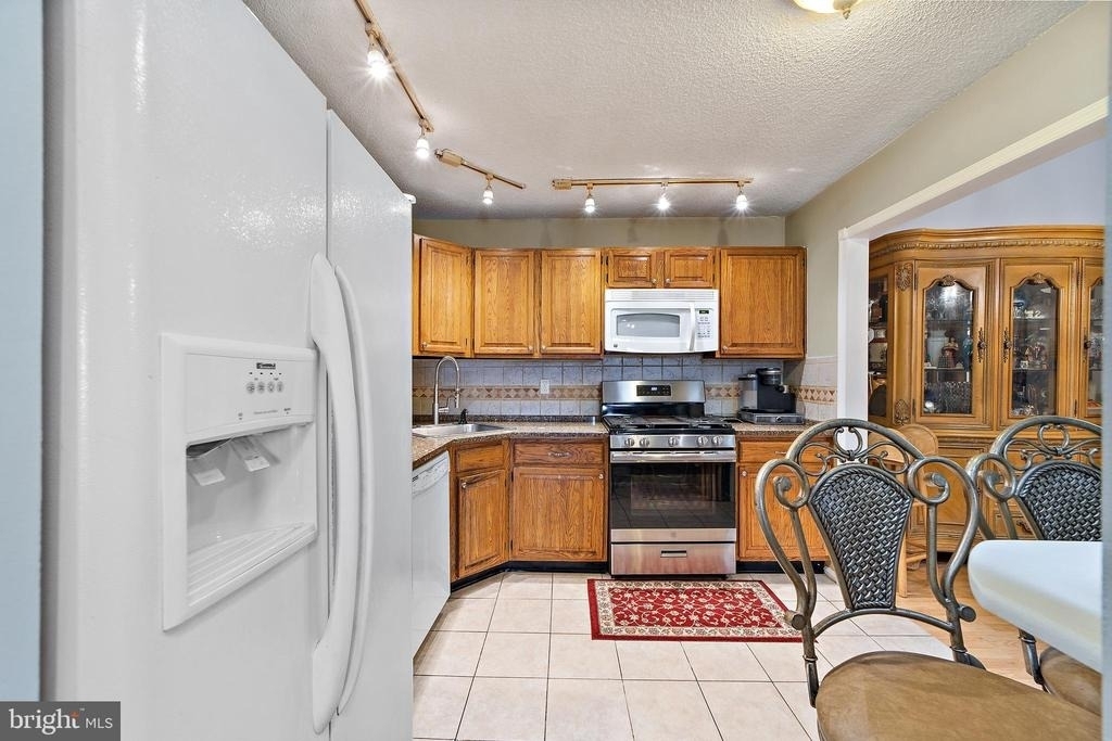 55 Willow Court - Photo 7