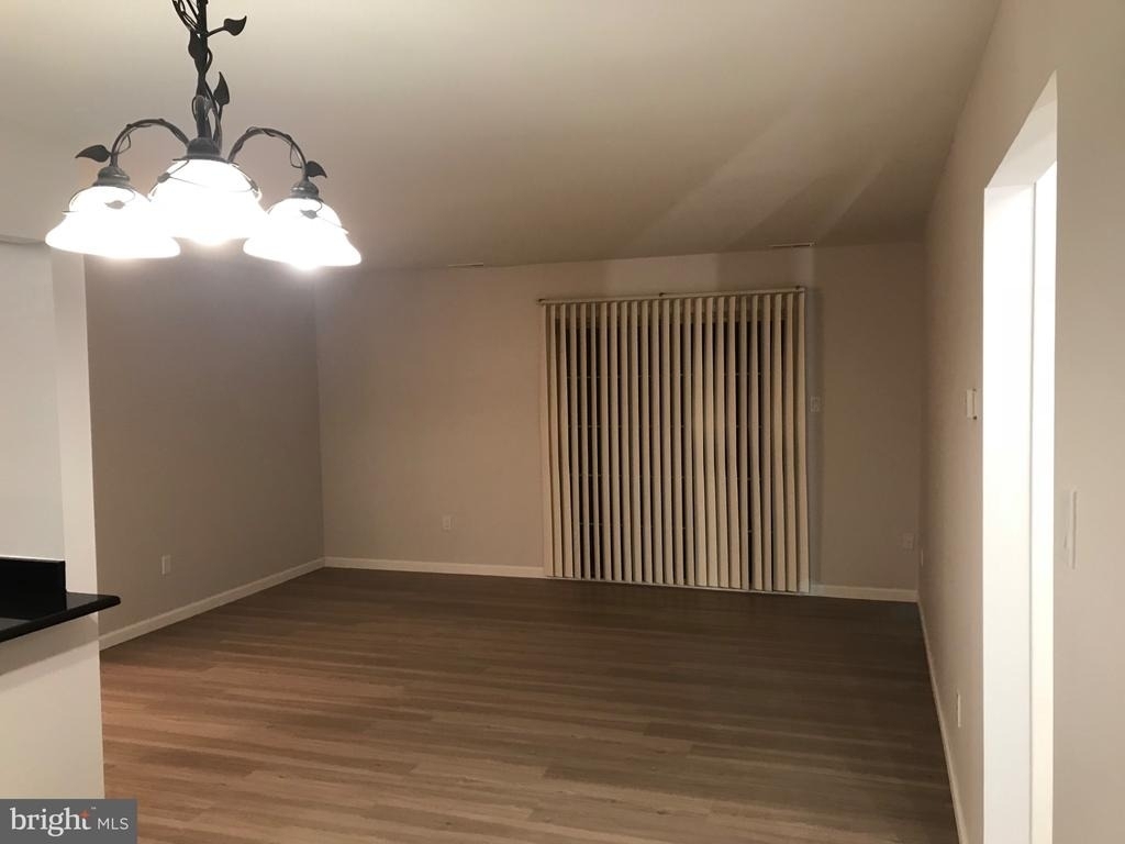 549 Shetland Court - Photo 13