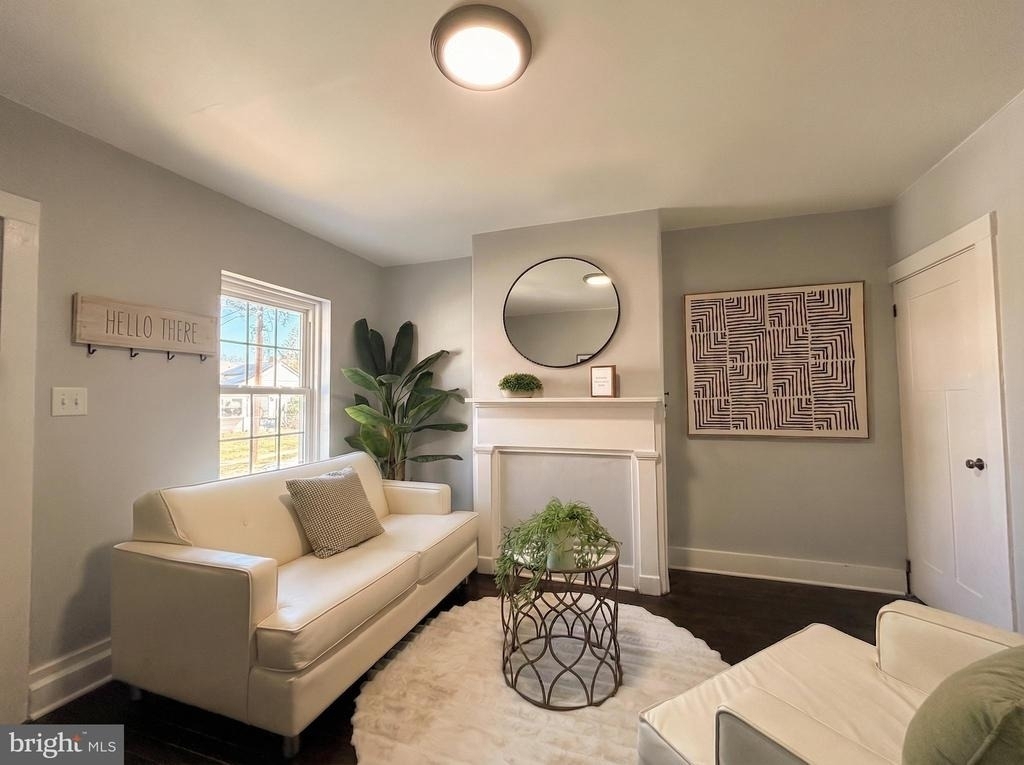 230 Spring Street - Photo 0