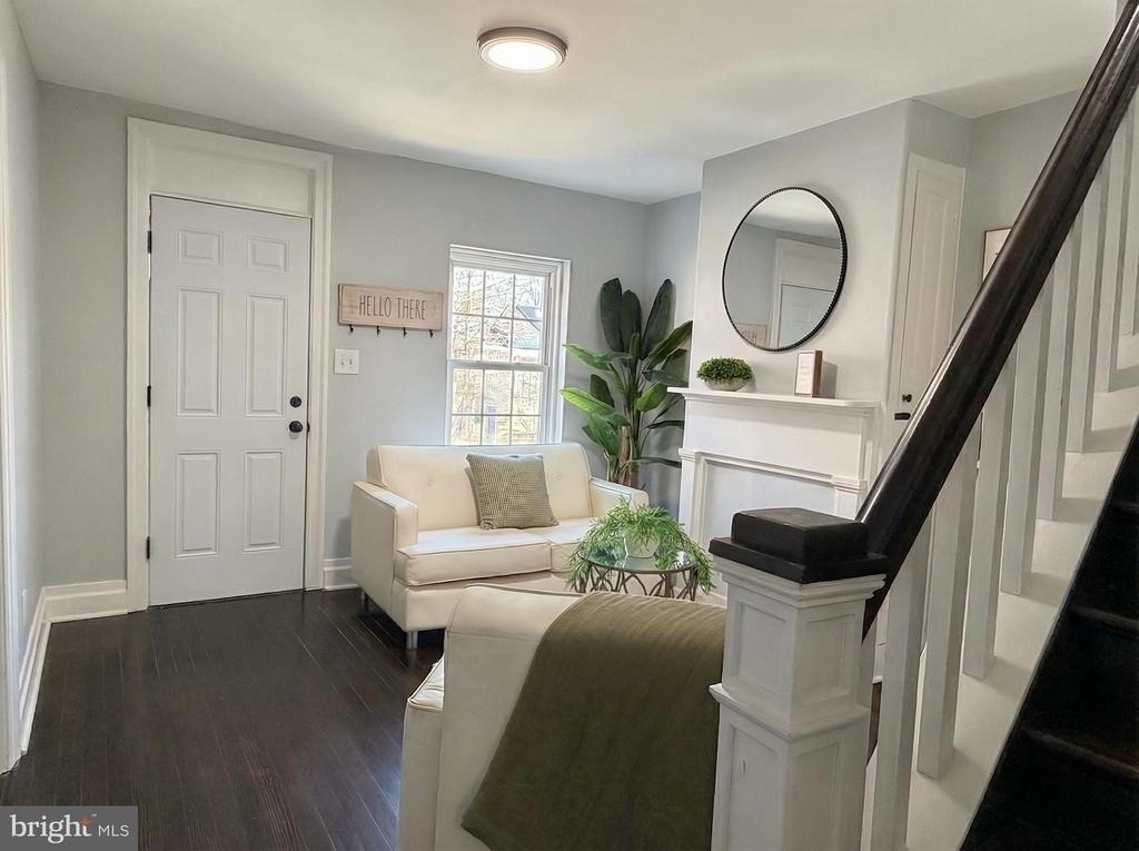 230 Spring Street - Photo 4