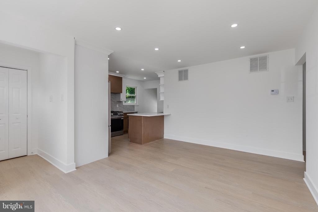 4910 66th Avenue - Photo 7