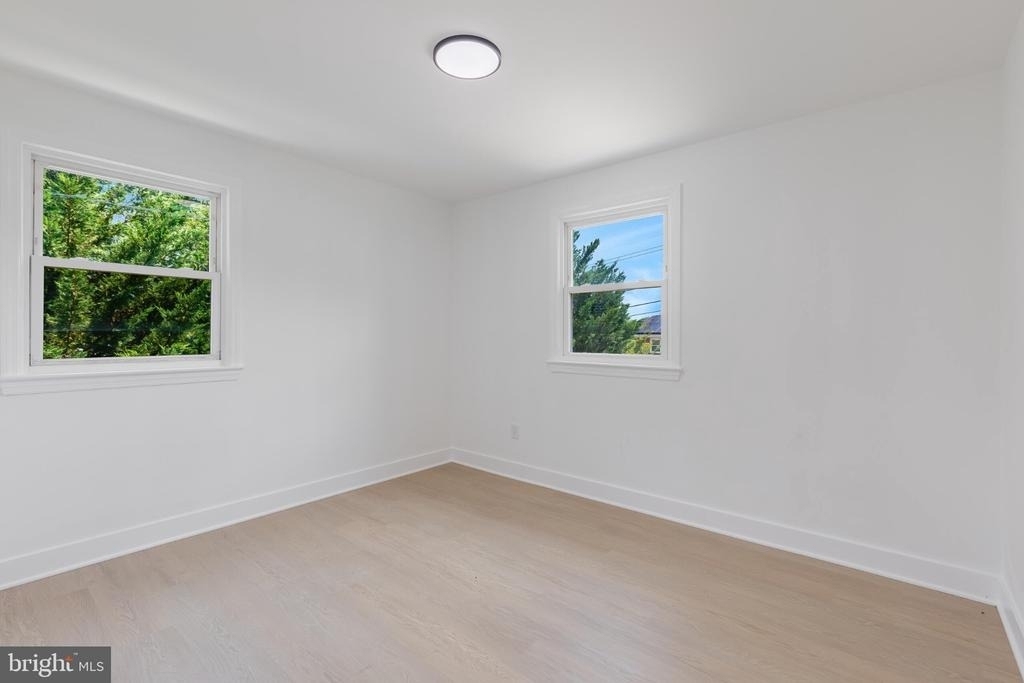 4910 66th Avenue - Photo 12