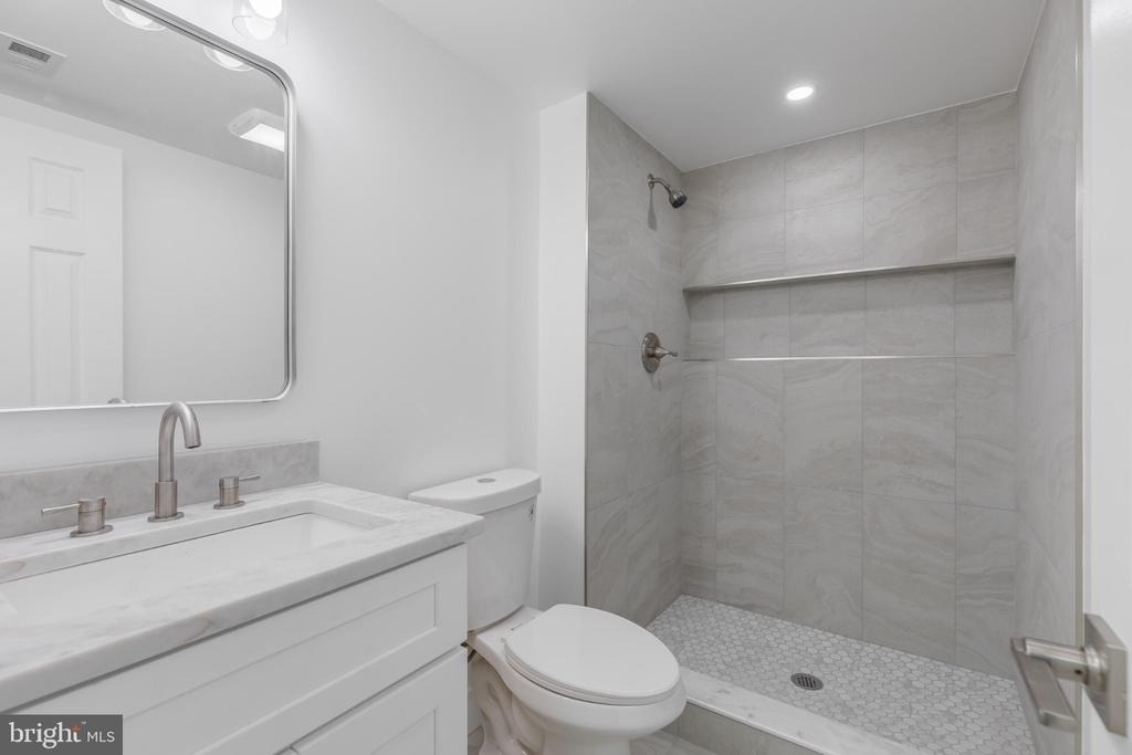 4910 66th Avenue - Photo 17