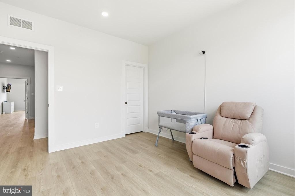 16007 Hyde Park Place - Photo 40
