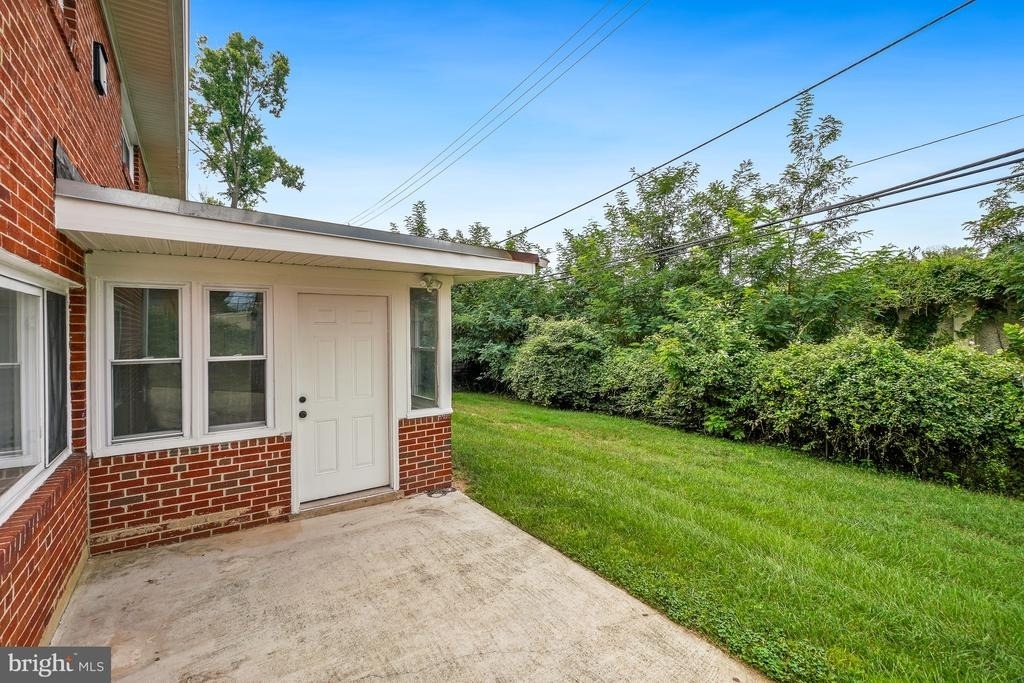 8005 Murray Hill Drive - Photo 27