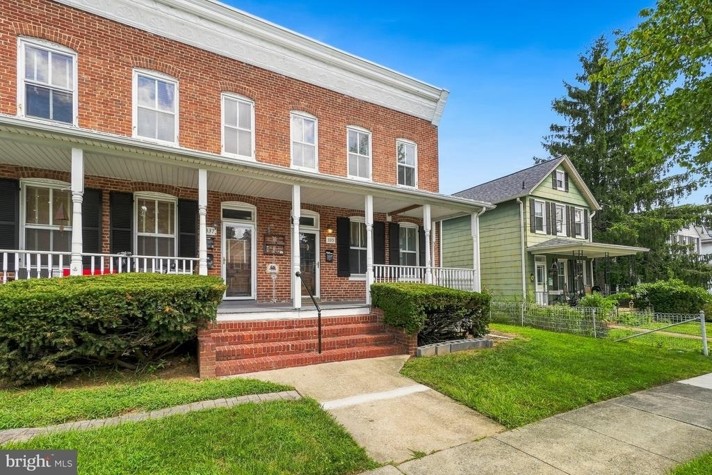 335 Prince George Street - Photo 2