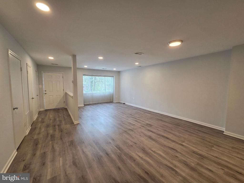 15040 Cherrywood Drive - Photo 2