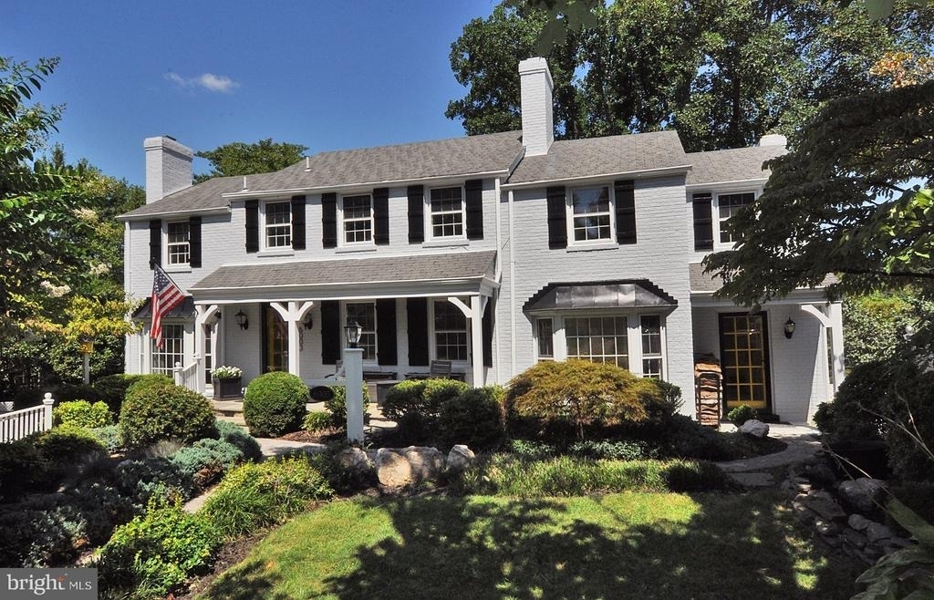 6003 Woodacres Drive - Photo 1