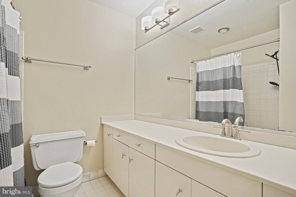 5205 King Charles Way - Photo 20
