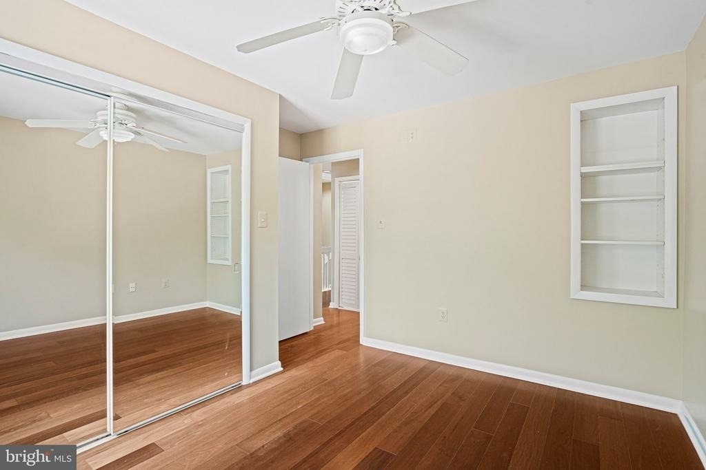 5205 King Charles Way - Photo 19
