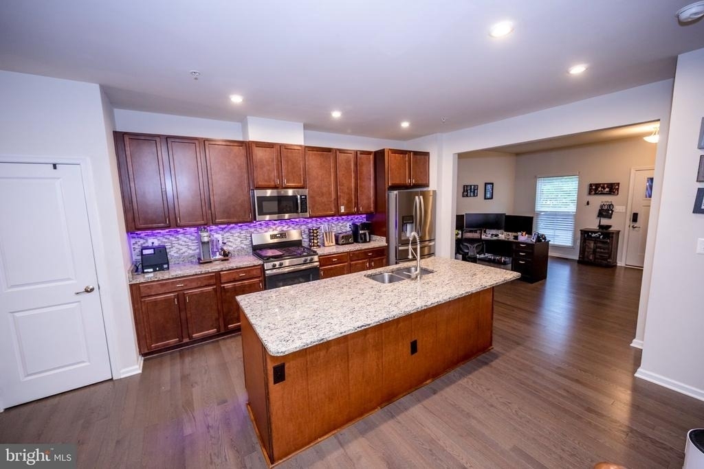 167 Hokeland Drive - Photo 2