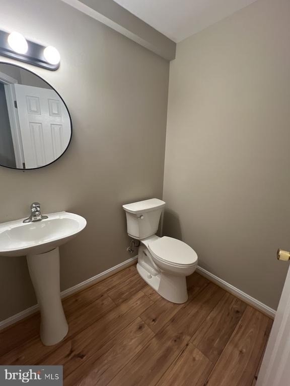 5588 Talbot Court - Photo 16