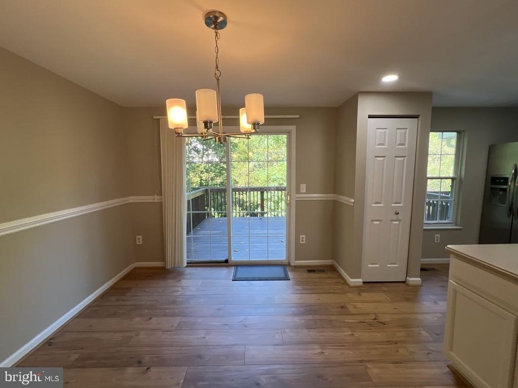 5588 Talbot Court - Photo 6