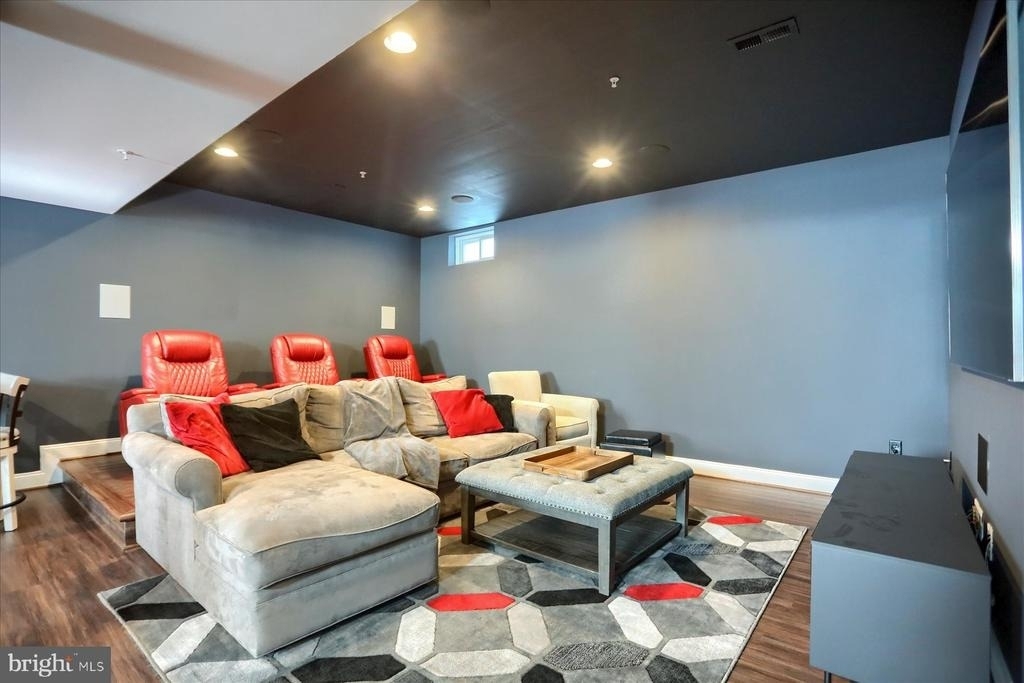 6407 Falconwood Street - Photo 47