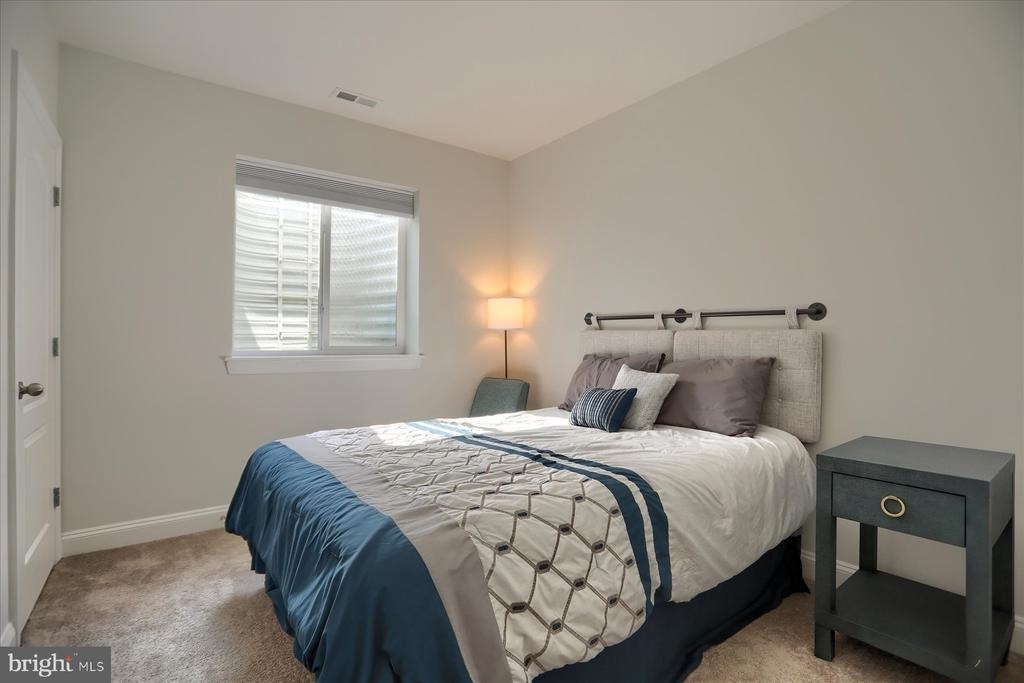 6407 Falconwood Street - Photo 40
