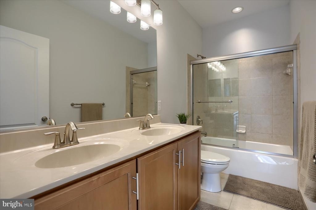 6407 Falconwood Street - Photo 27