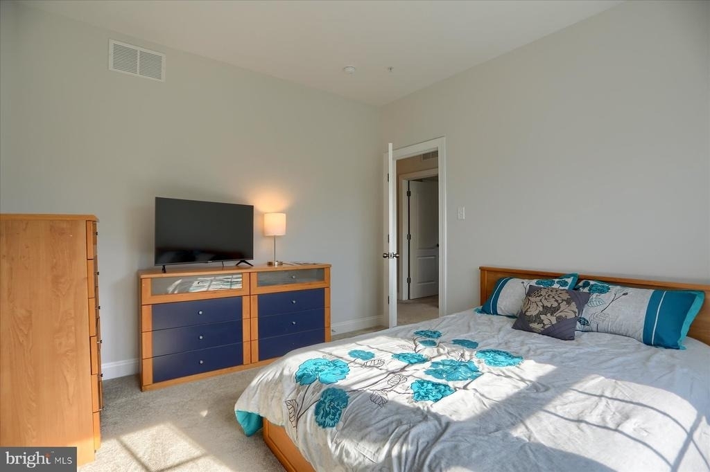 6407 Falconwood Street - Photo 24