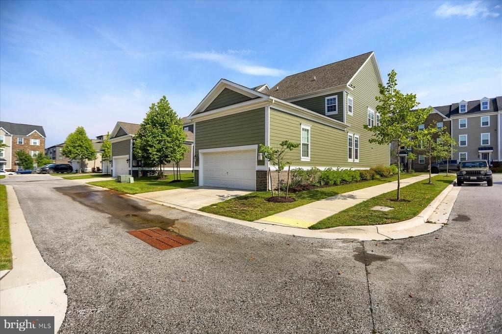 6407 Falconwood Street - Photo 58