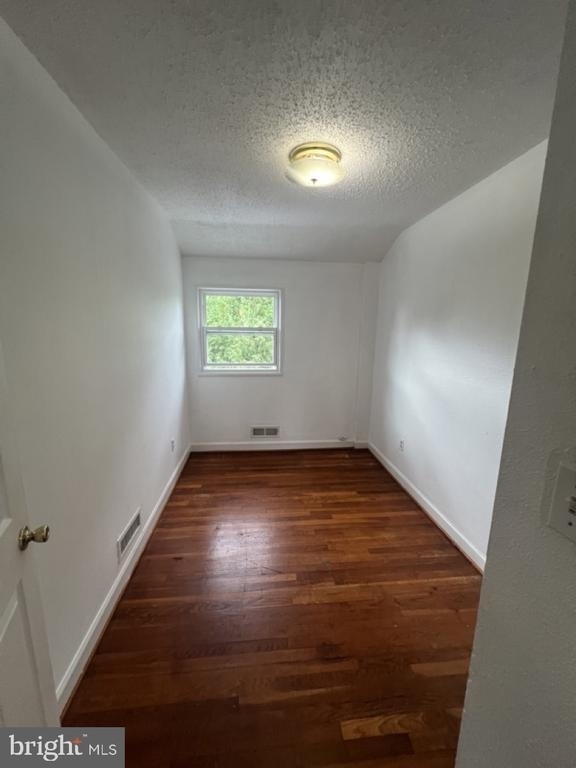 927 Southridge Road - Photo 11