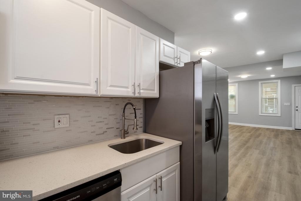 1202 Darley Avenue - Photo 10
