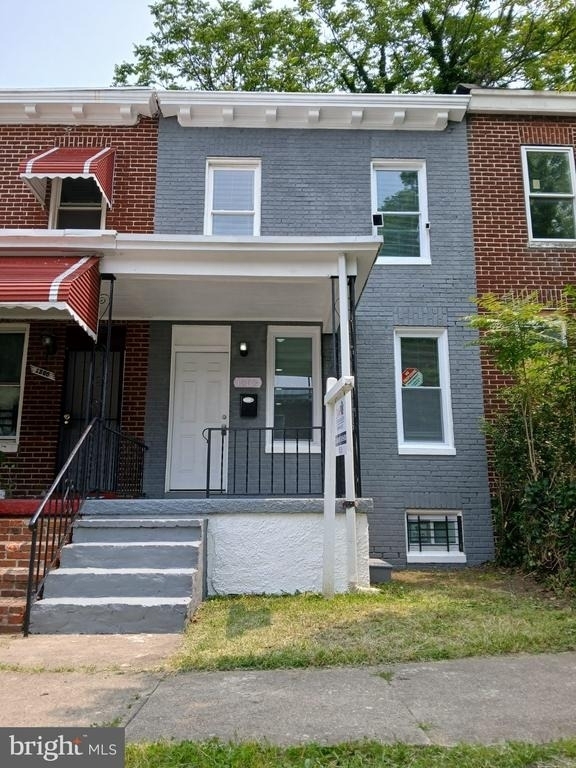 1202 Darley Avenue - Photo 1
