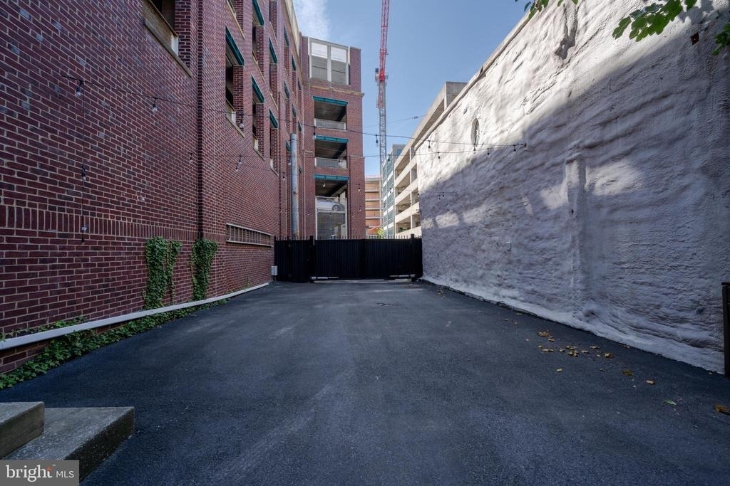 840 S Bond Street - Photo 34