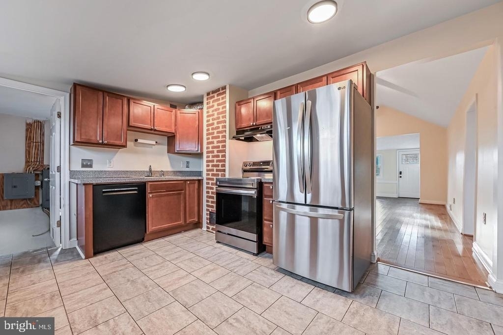 1615 Grange Road - Photo 15