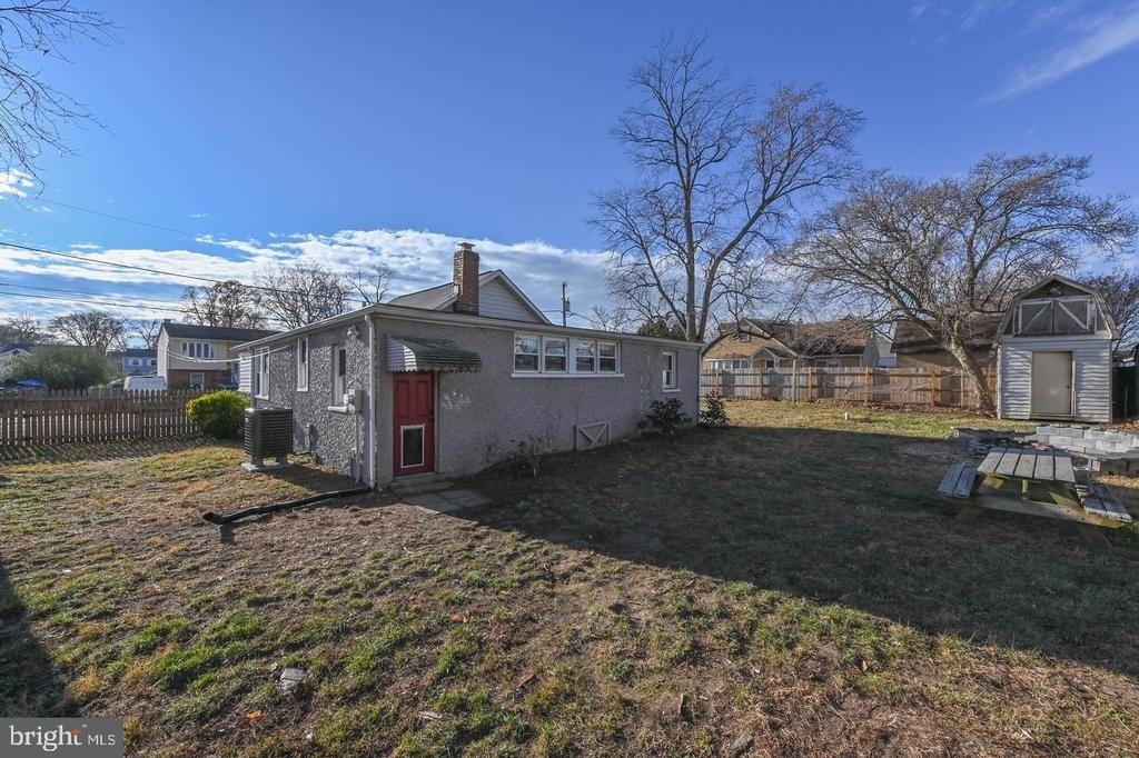 1615 Grange Road - Photo 4