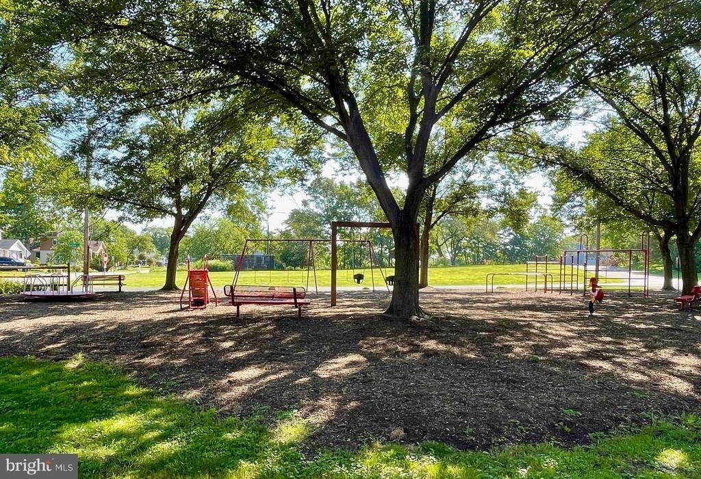 1615 Grange Road - Photo 8