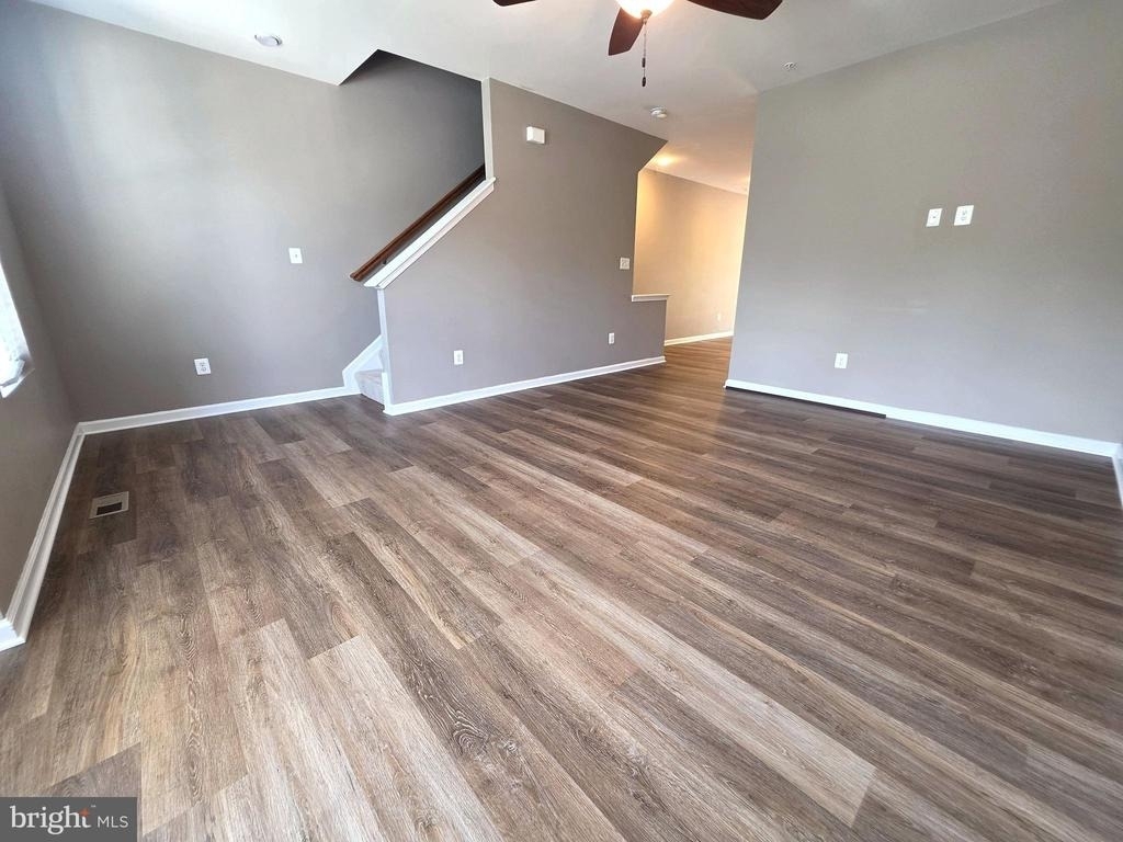 7518 Goldfinch Court - Photo 9
