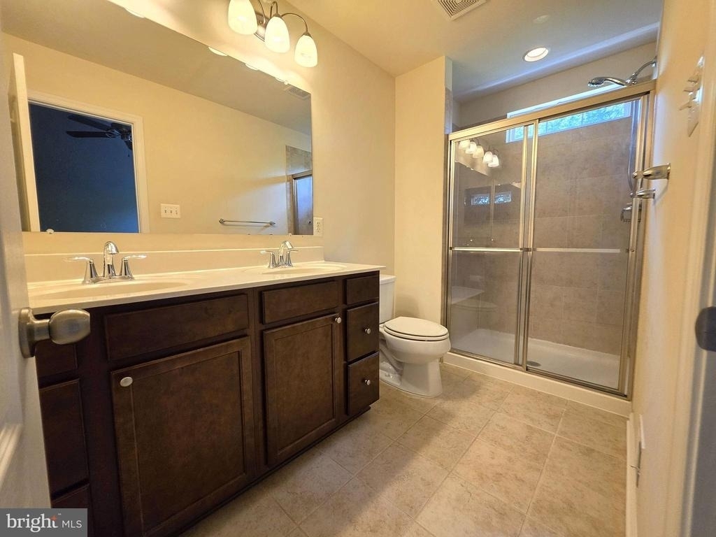 7518 Goldfinch Court - Photo 14