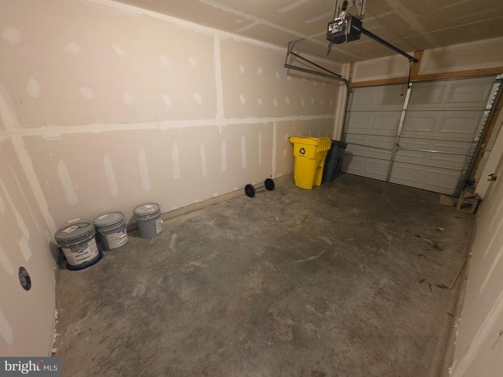 7518 Goldfinch Court - Photo 18